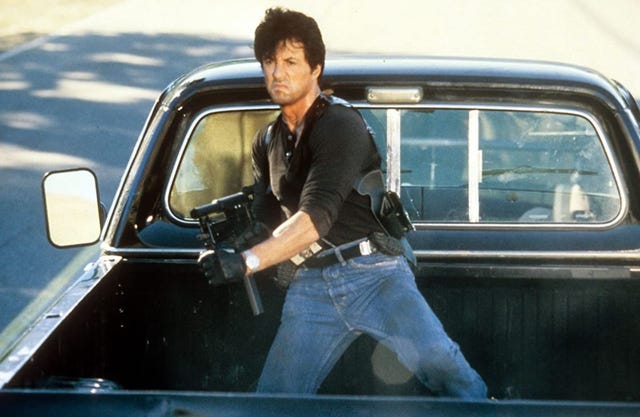 cobra, el brazo fuerte de la ley 1986, con sylvester stallone