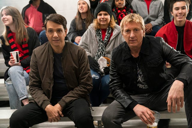 ralph macchio y william zabka  en cobra kai