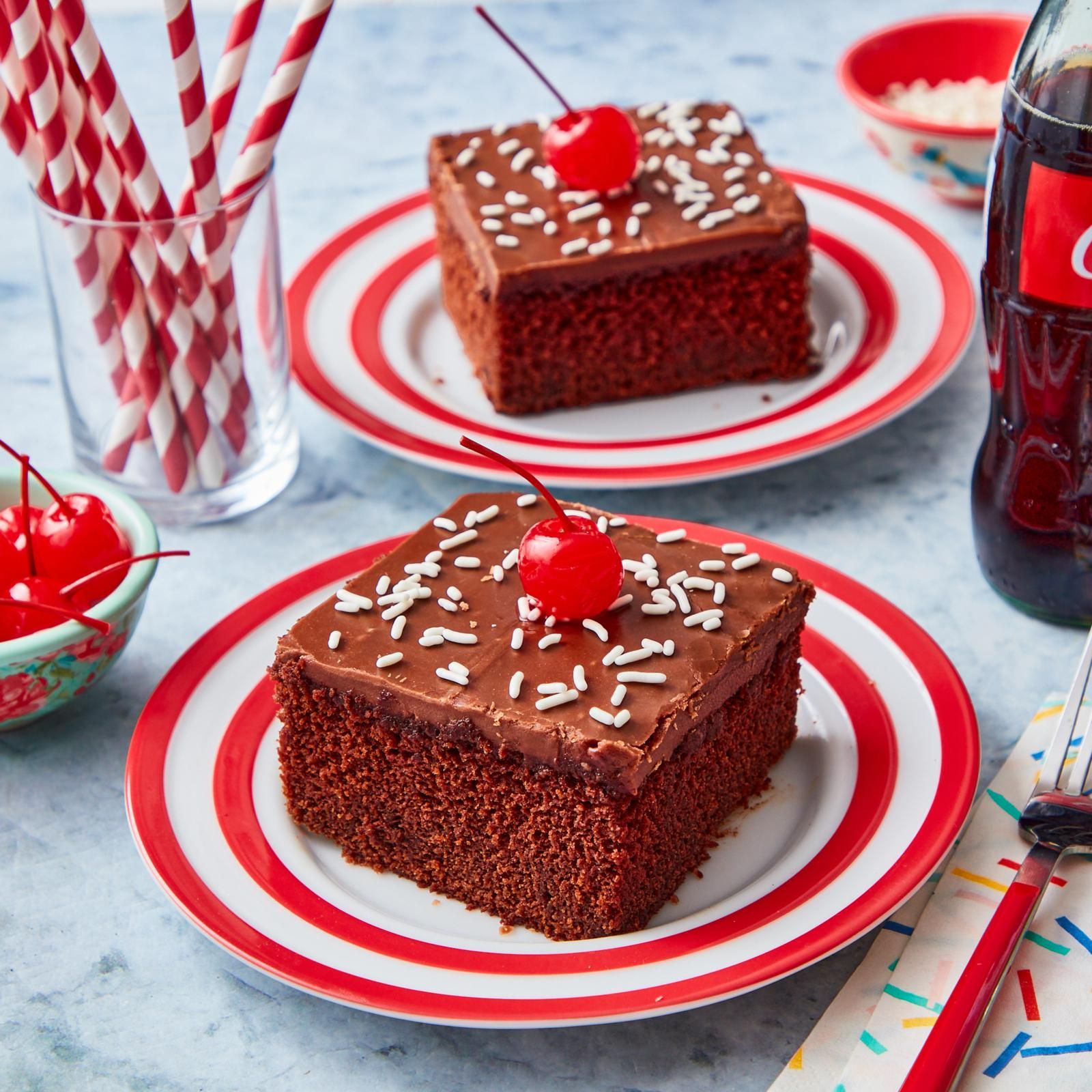 caKedivas.net - *NEW* Diet Coke ❤️🖤can caKe!! Happy 50th Birthday!!!!  Thanks so much Liz Noel for her sweet Order!! ❤️🖤🤩 @dietcoke | Facebook