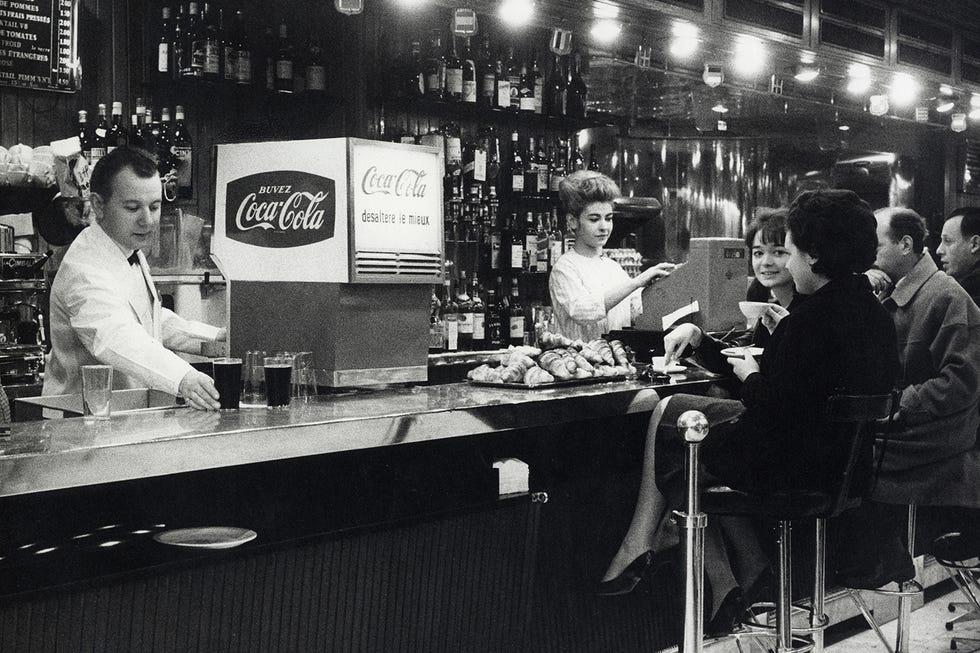 Black-and-white, Snapshot, Monochrome, Bartender, Monochrome photography, Photography, Table, Bar, Style, Street, 