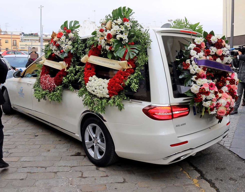 Coche fúnebre restos mortales Chiquetete