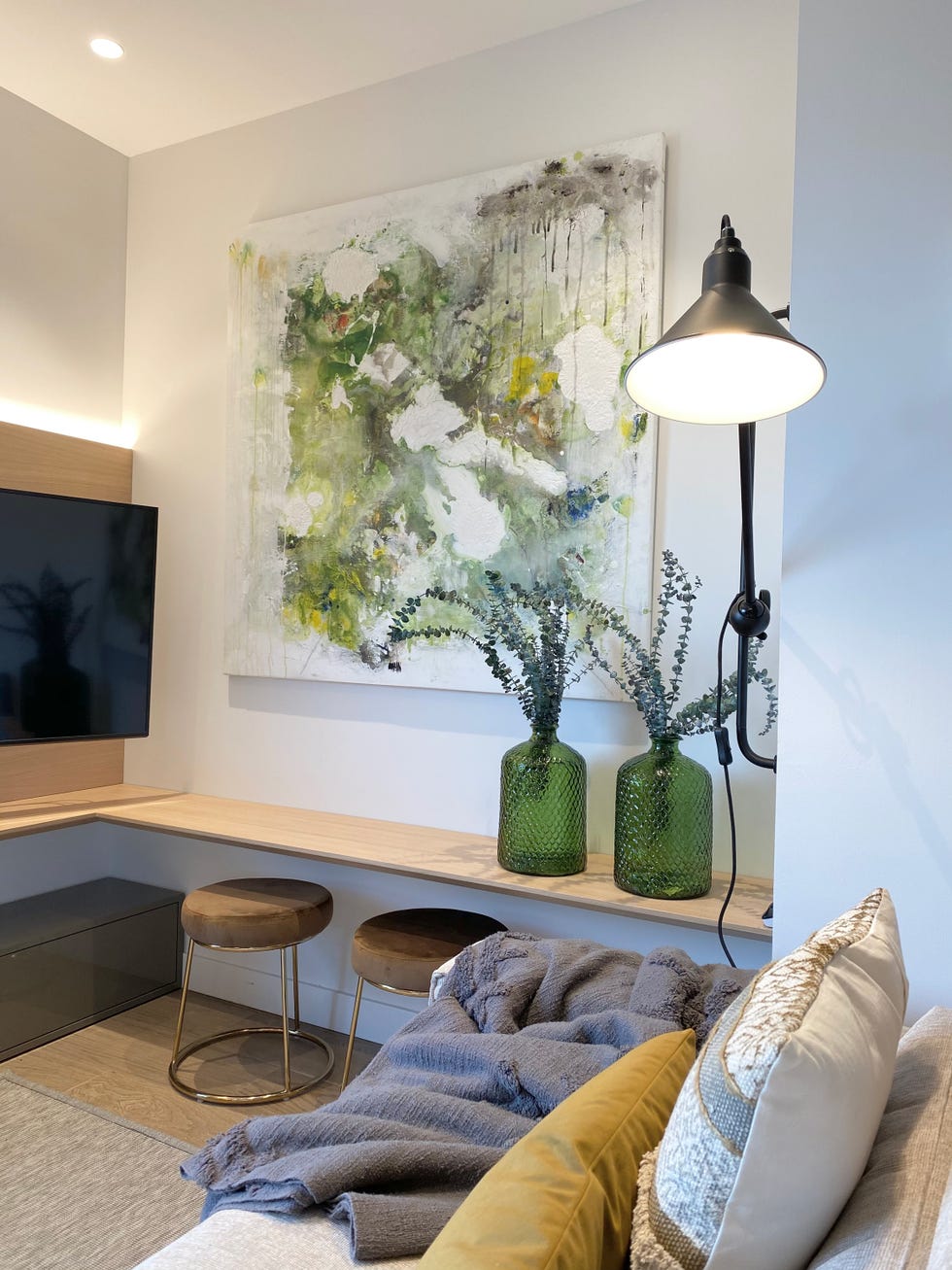 mueble de tv de madera diseñado a medida