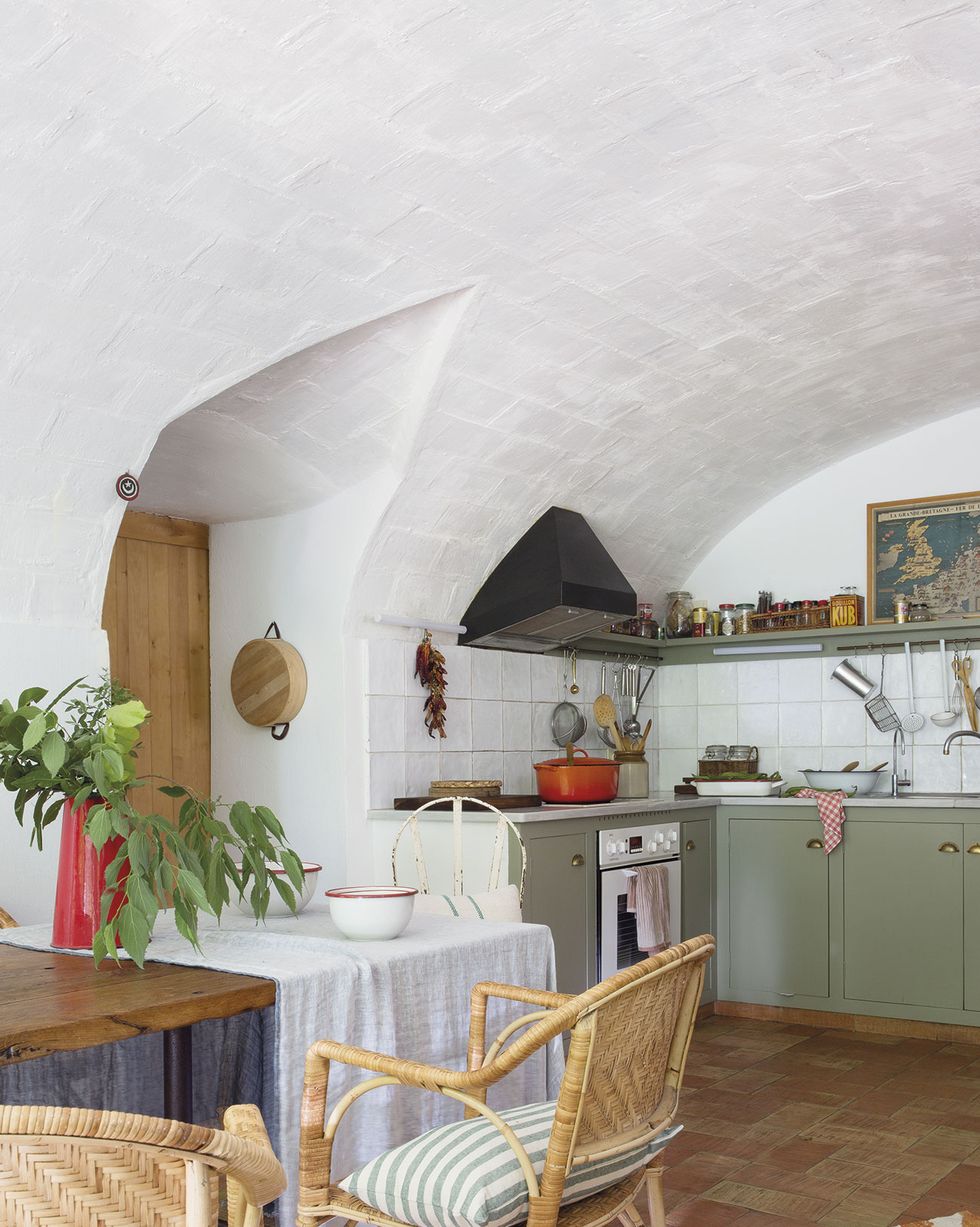 15 encimeras de cocina alicatadas con azulejos  Encimeras de cocina,  Decoracion de cocinas rusticas, Decoración de cocina