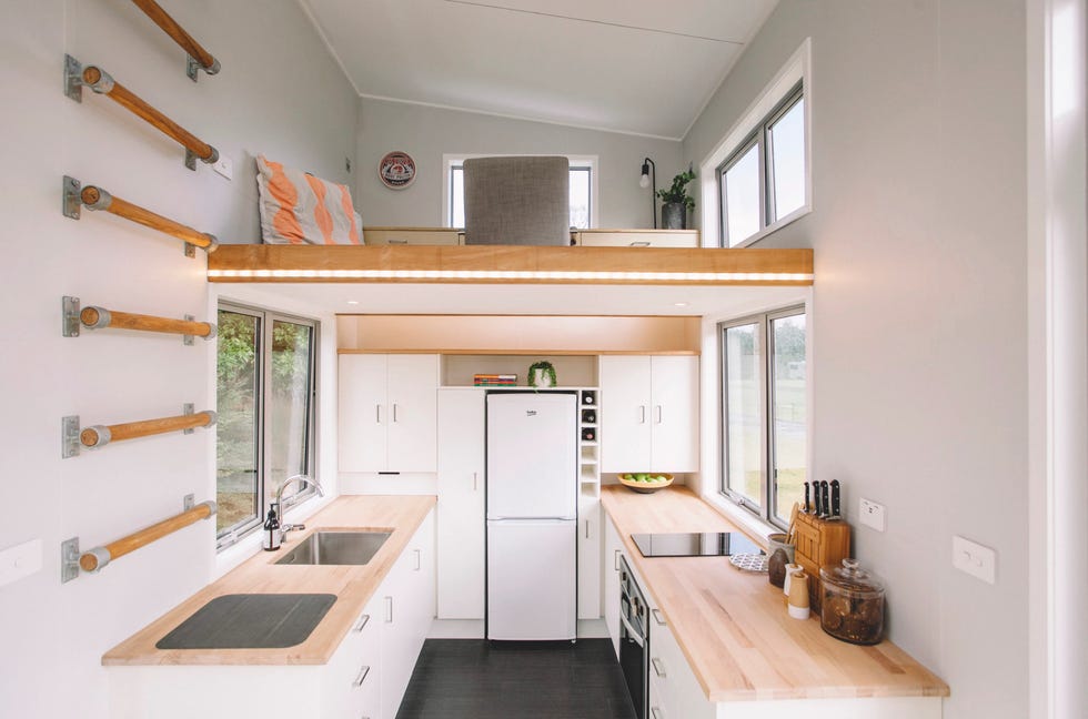 casa móvil tawharau para millennials de build tiny con una cocina totalmente equipada