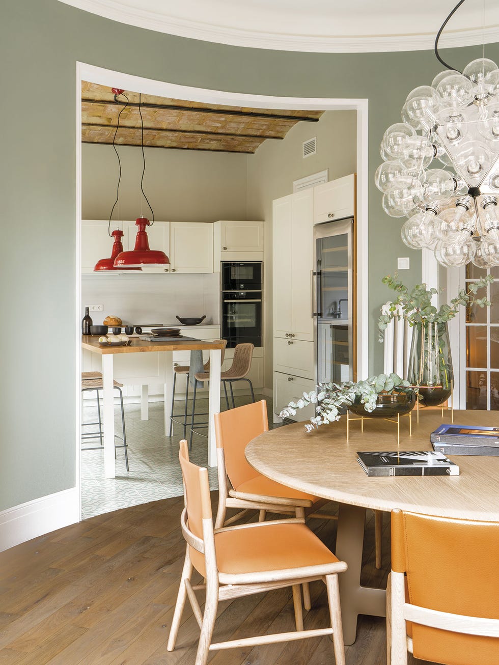 cocina con isla abierta al comedor