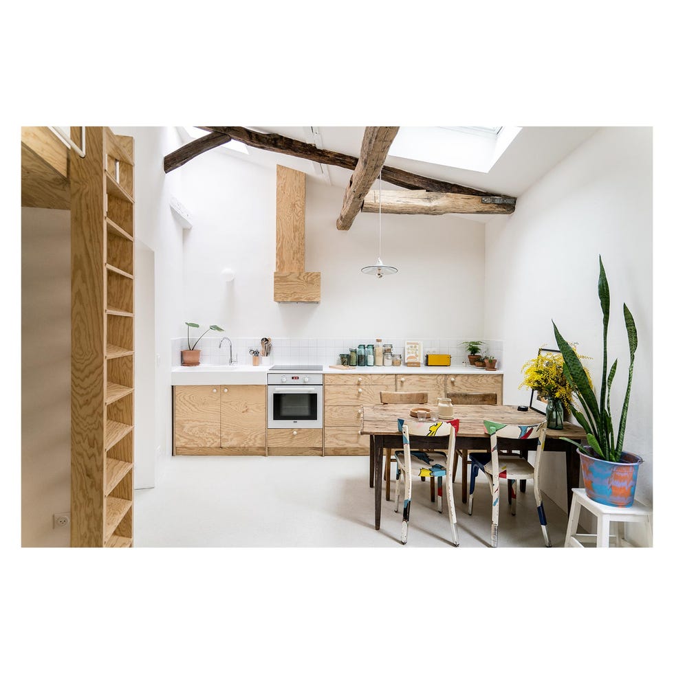 estudio 24m2 en parís de biloba architecture, con cocina abierta y comedor