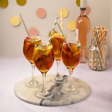 drink, alcoholic beverage, champagne cocktail, distilled beverage, cocktail, liqueur, punch, non alcoholic beverage, wine cocktail, wine glass,