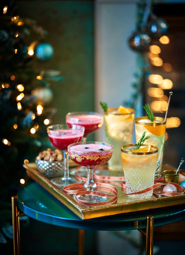 Food, Christmas, Cuisine, Dessert, Christmas decoration, Drink, Champagne stemware, Sweetness, Brunch, Table, 