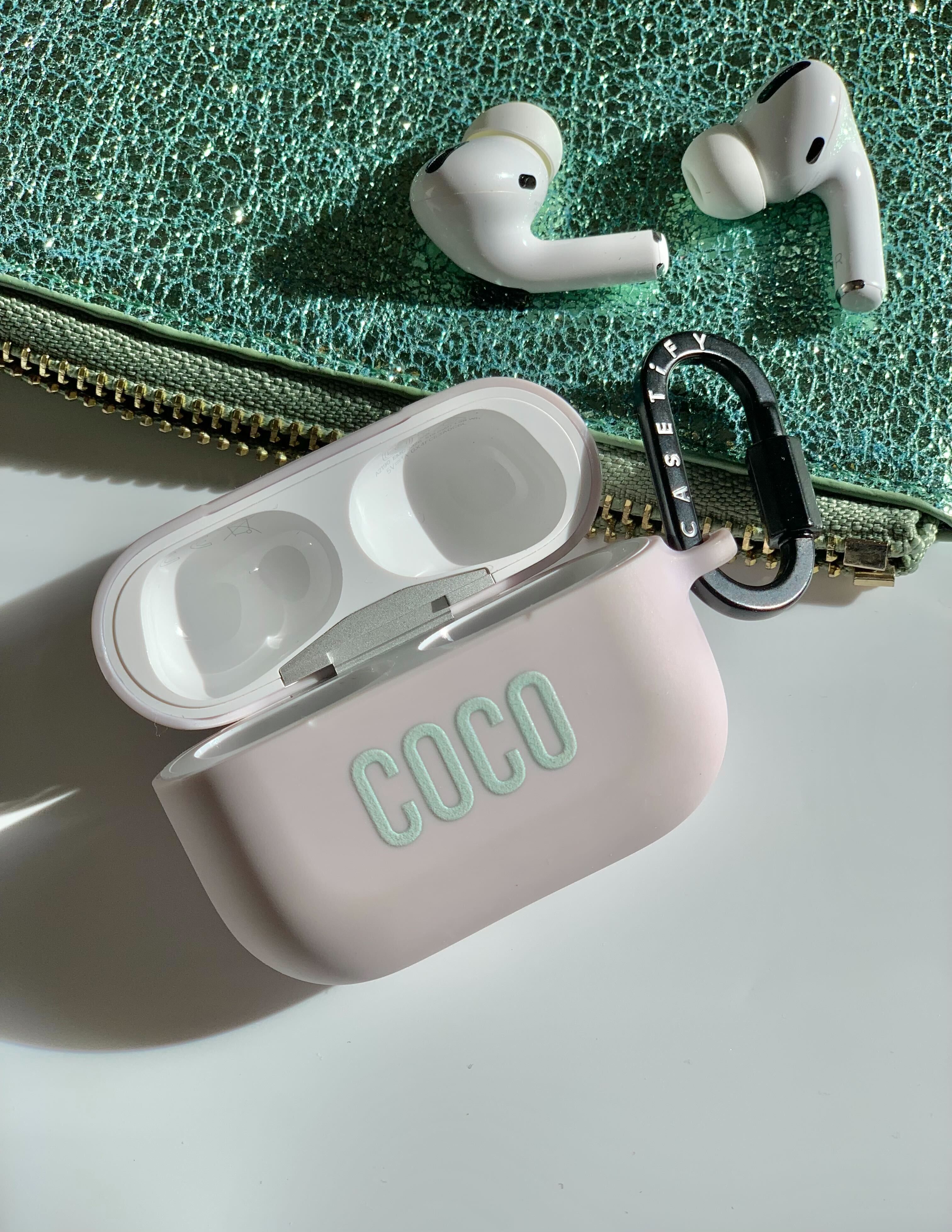 だからAirPods（エアポッズ）が手離せない！ 業界人のAirPodsケースや愛用理由・口コミを徹底レビュー | ファッション | ELLE ［エル  デジタル］