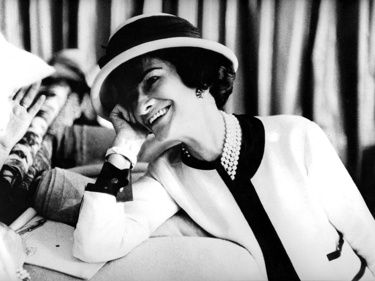 TOP 25 COCO CHANEL QUOTES ON FASHION & STYLE