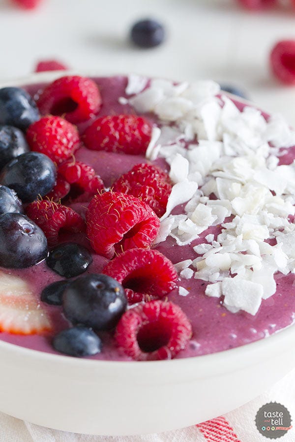Dish, Food, Cuisine, Ingredient, Berry, Frutti di bosco, Dessert, Cream, Fruit, Produce, 