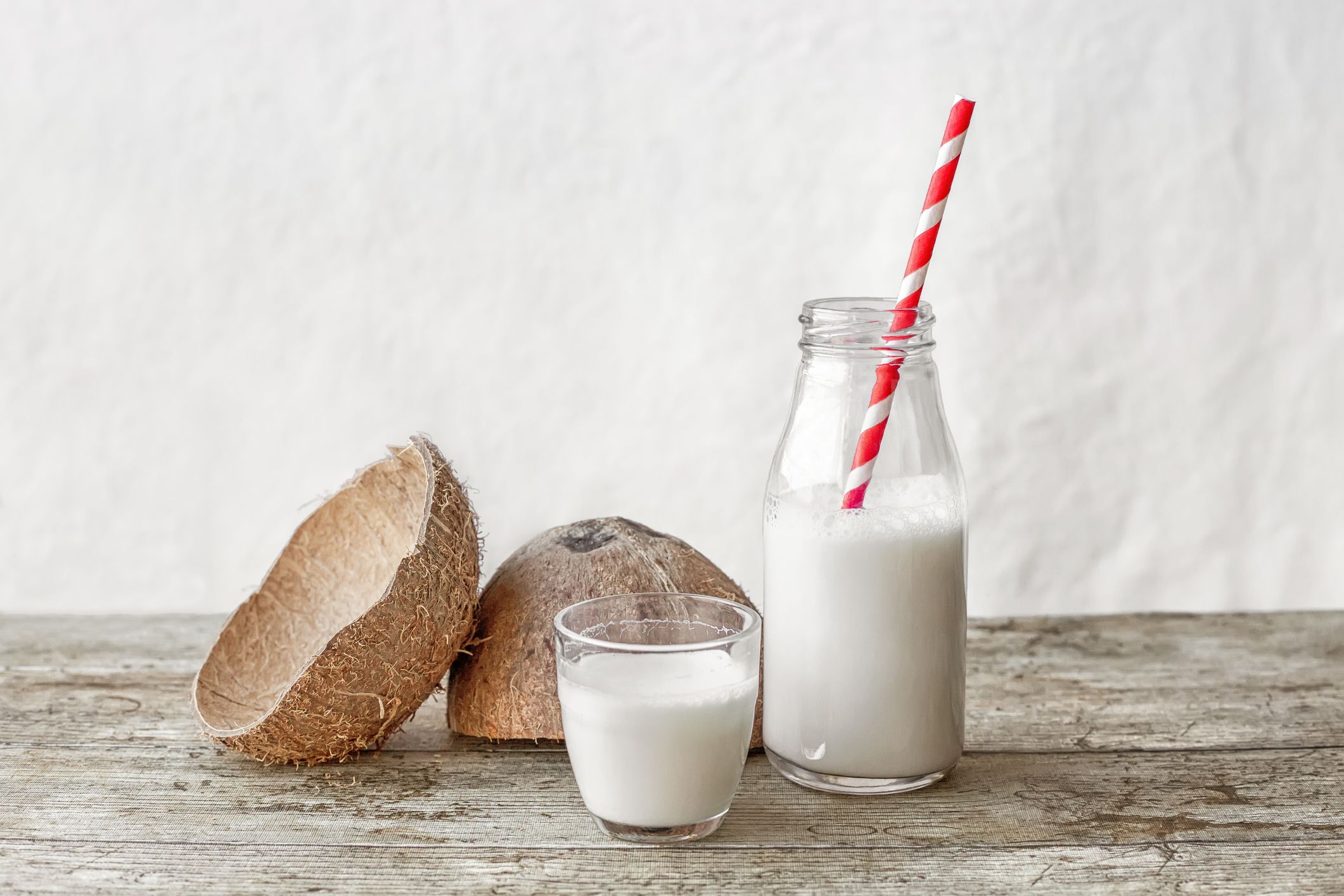 16 Best Milk Alternatives - Healthiest Dairy-Free Milk Substitutes