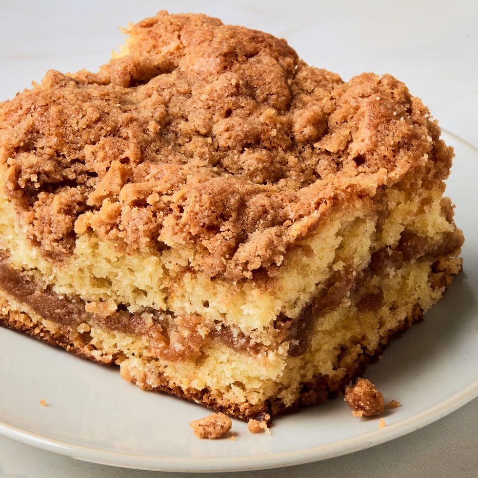 coffee cake with a crumbly topping