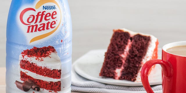 Food, Red velvet cake, Cuisine, Snack cake, Dish, Cake, Dessert, Ingredient, Baked goods, Icing, 
