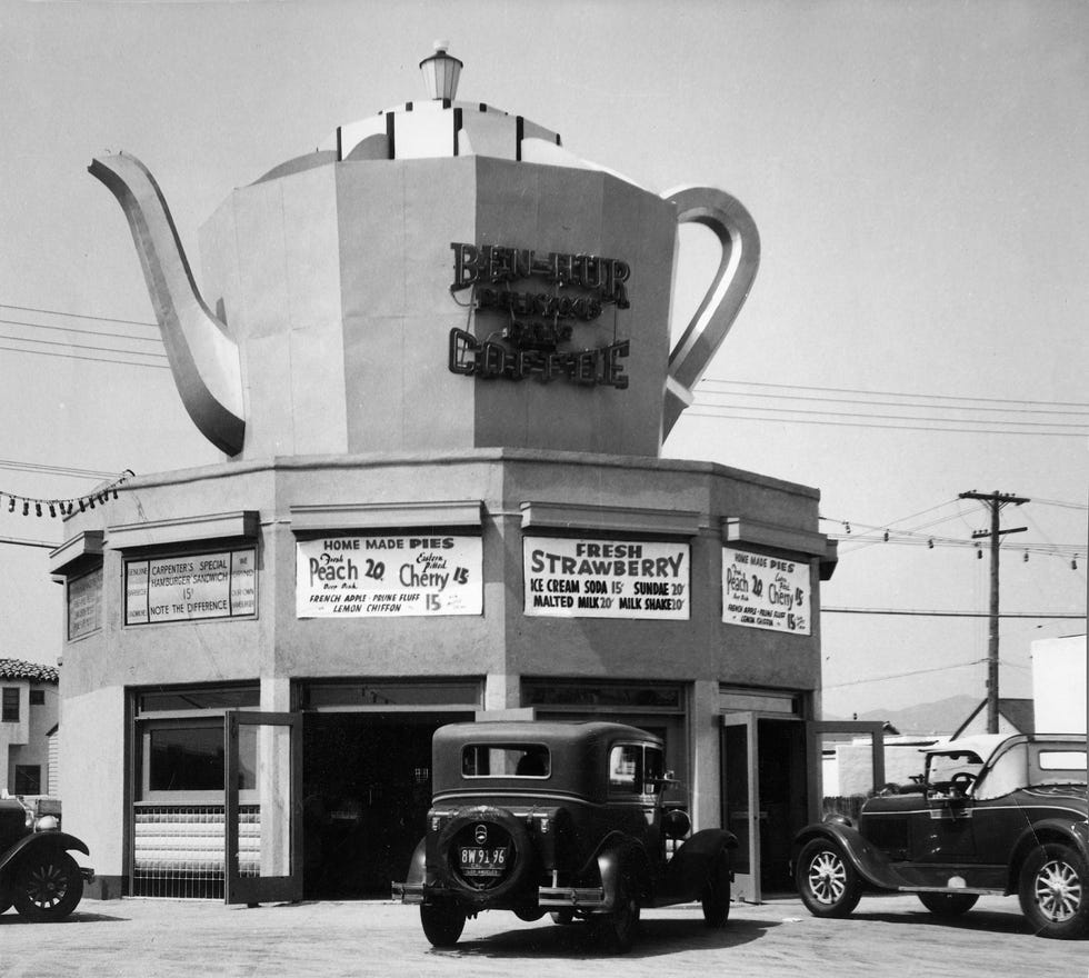 usa california a coffeepot shaped drive in restaurant or snack bar near los angeles 1939 photographer ewing galloway