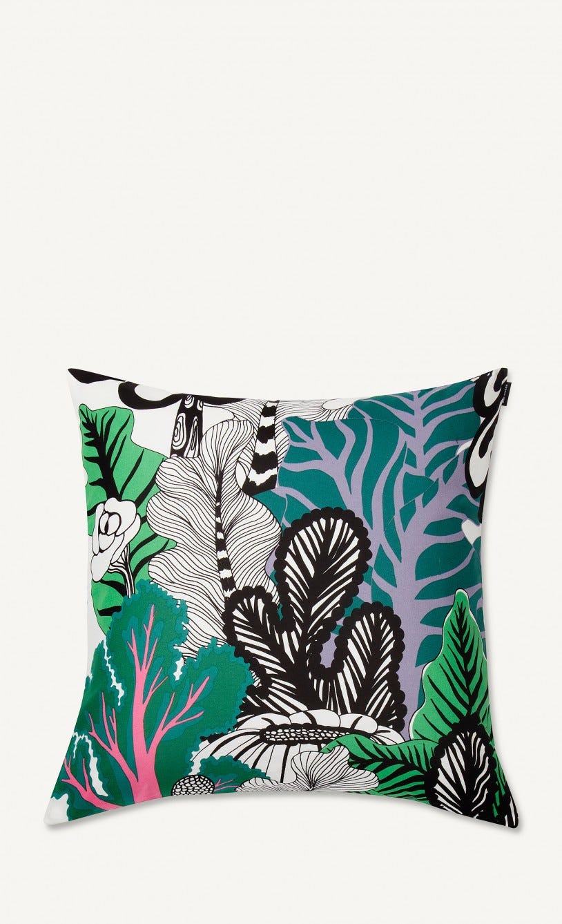 Cojín de estampado exótico de Marimekko