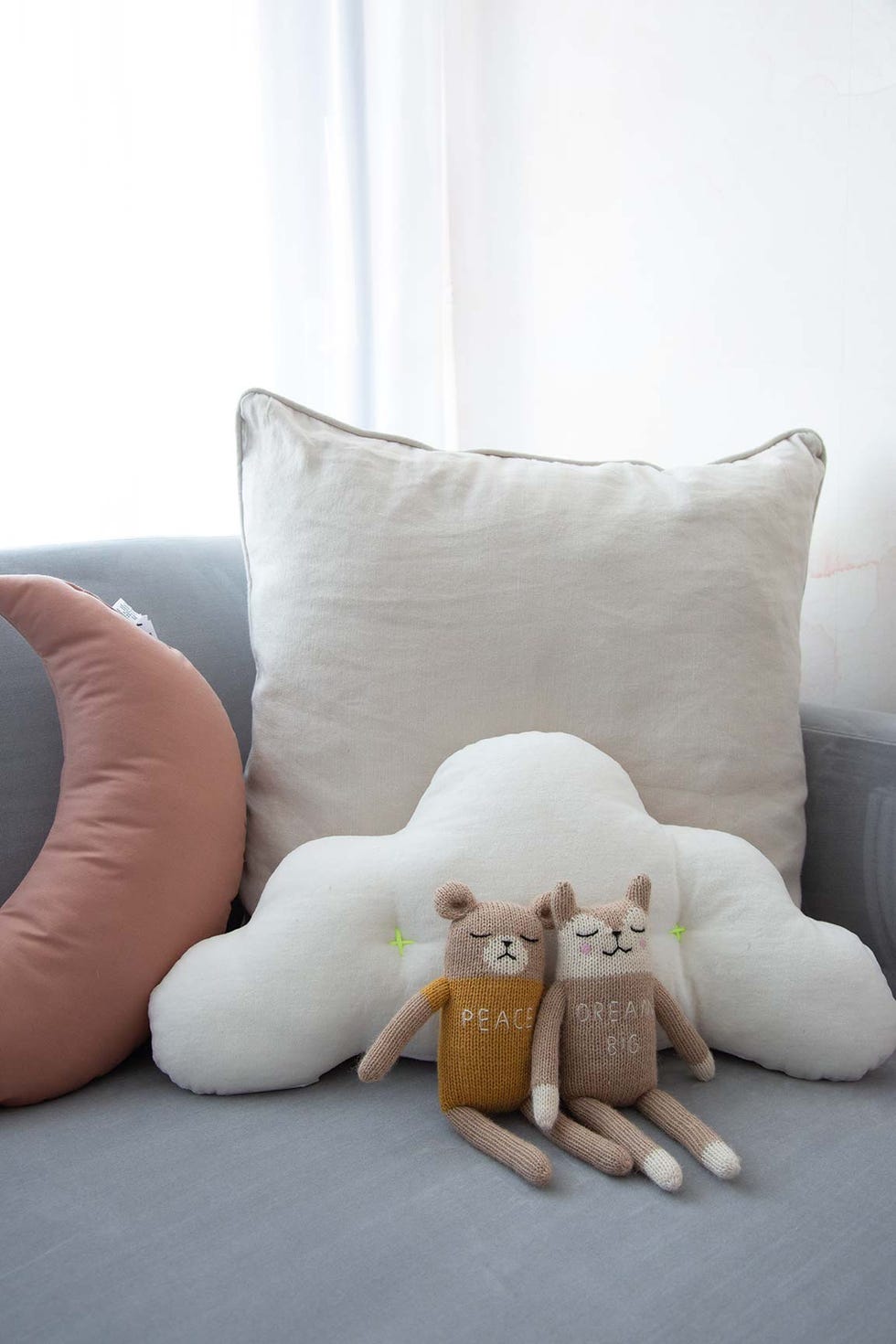 muñequitos de tela para el bebé