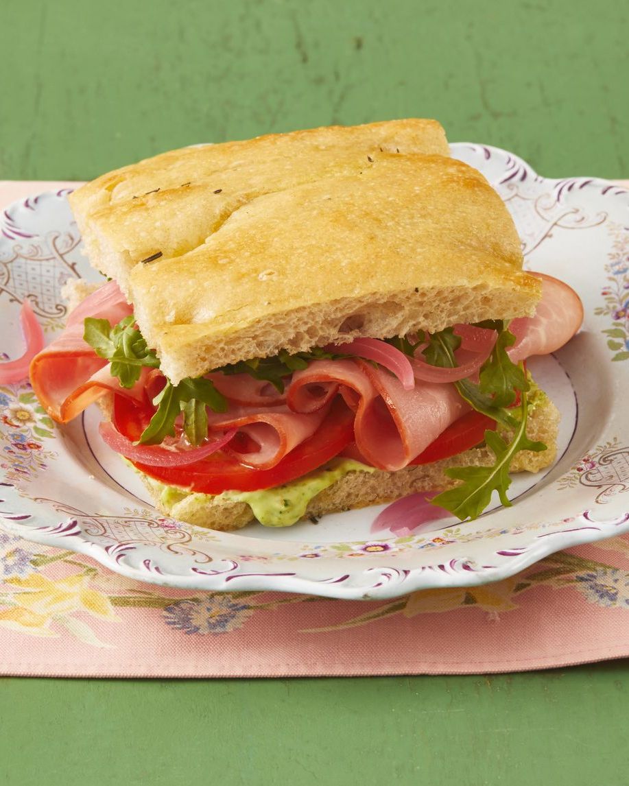 cold lunch ideas ham sandwiches with arugula and pesto mayo