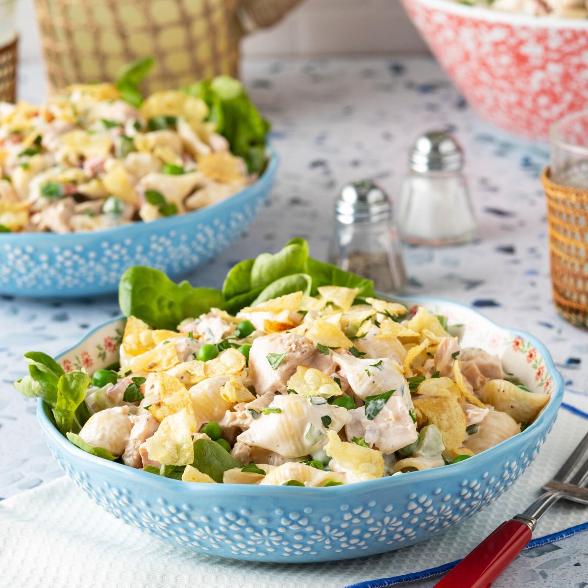 https://hips.hearstapps.com/hmg-prod/images/cold-lunch-ideas-tuna-pasta-salad-6477793ed4805.jpeg