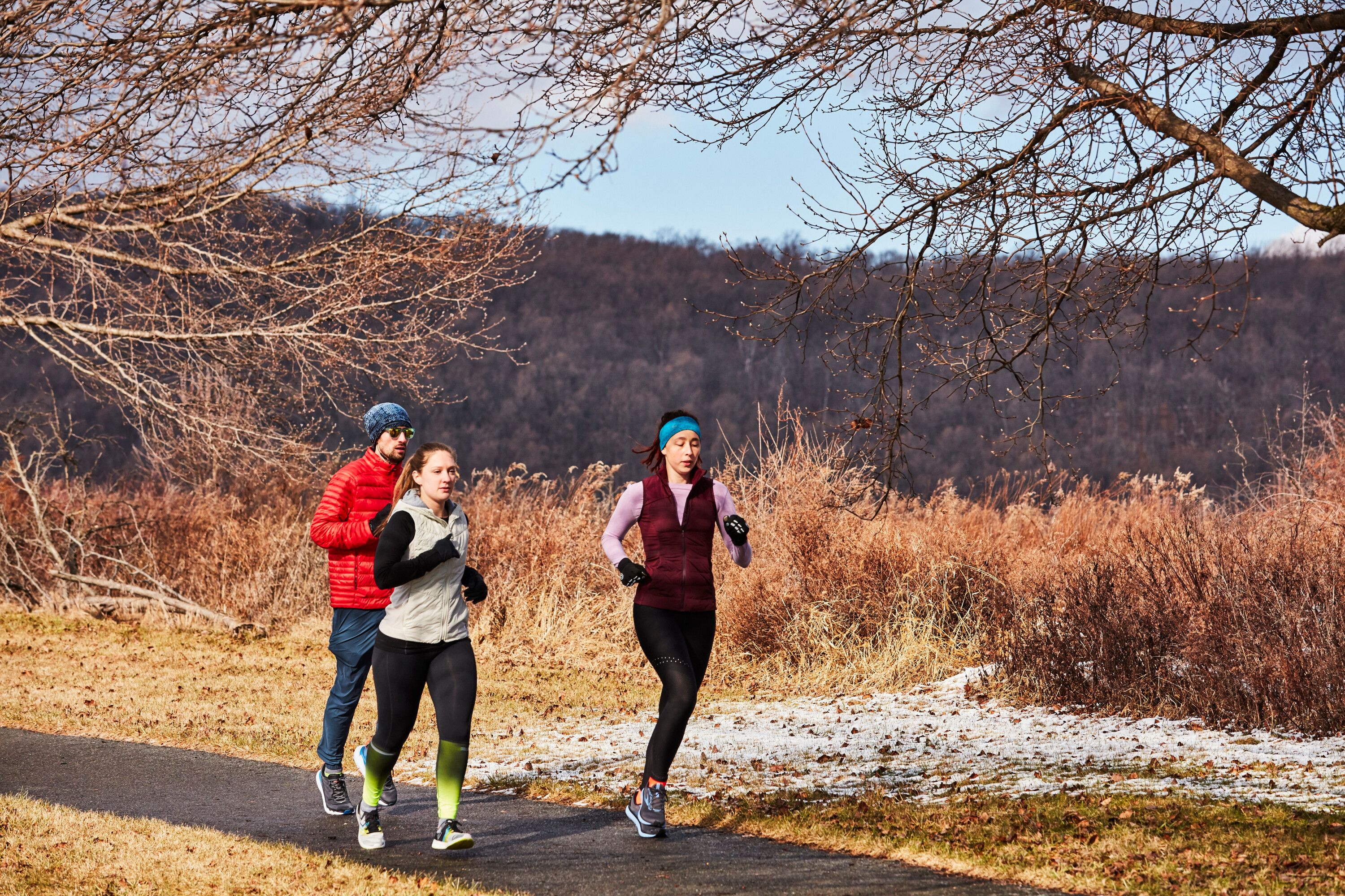 Running in Cold Weather Tips: How to Run Outside in the Winter