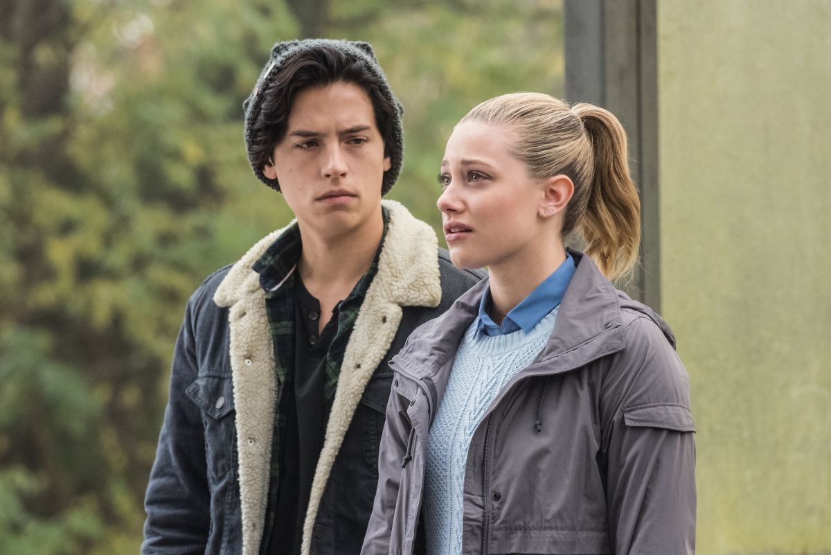 Cole sprouse deals jacket riverdale