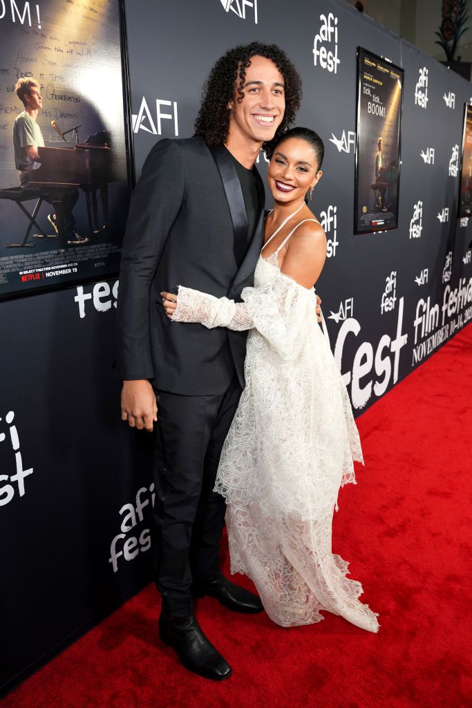 vanessa hudgens and cole tucker age difference