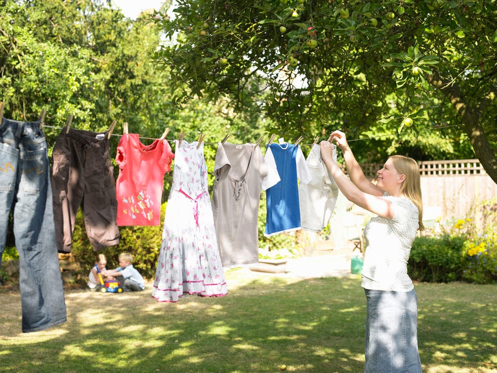 cómo tender ropa al aire libre en invierno para que se seque rápido y no huela a humedad