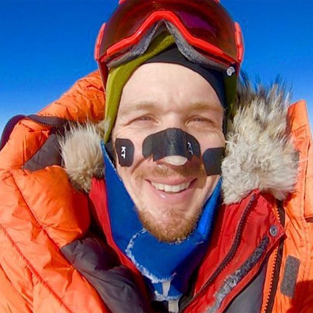 Snow, Mountaineering, Fun, Personal protective equipment, Recreation, Adventure, Mountain guide, Goggles, Winter, Headgear, 