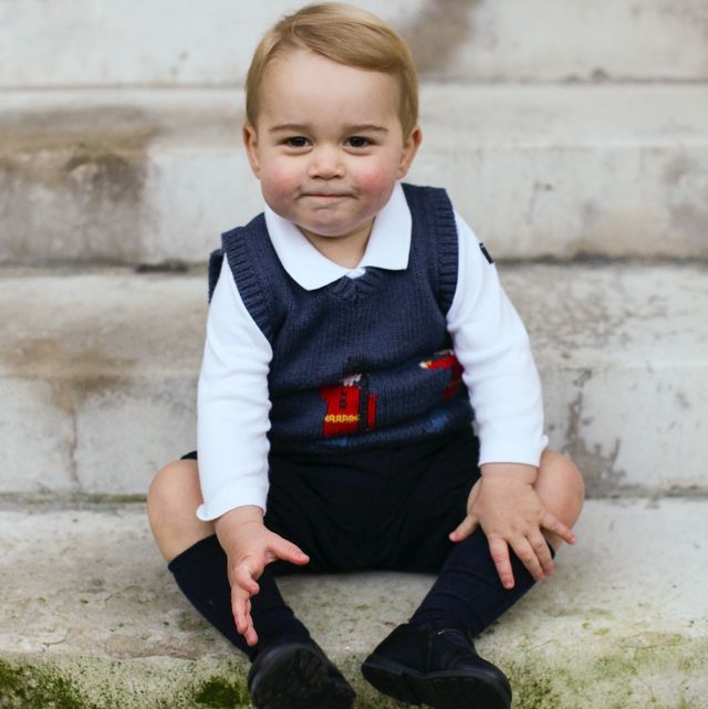 英國小王子喬治從出生「奧嘟嘟」到現在大笑露門牙！60張照片回顧他的「超萌表情包」