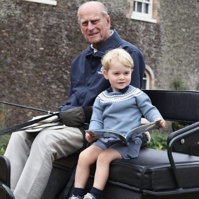 好想念菲利浦親王，英國皇室一次公開10張從未曝光的祖孫大合照！