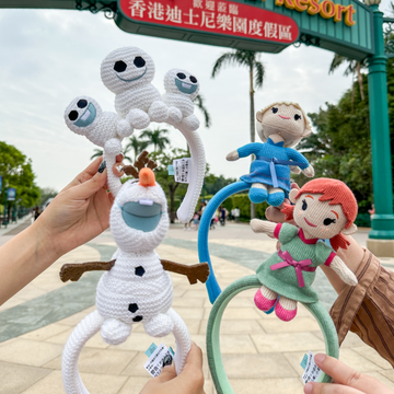 香港迪士尼「冰雪奇緣園區」周邊top 10搶先看！雪寶背包、小雪人髮箍、雪怪帽子、安娜娃娃