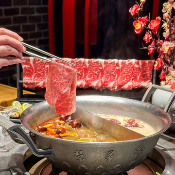 冬季最奢華饗宴！這一鍋聖誕限定套餐「頂級日本a5和牛、時令肥美秋蟹」