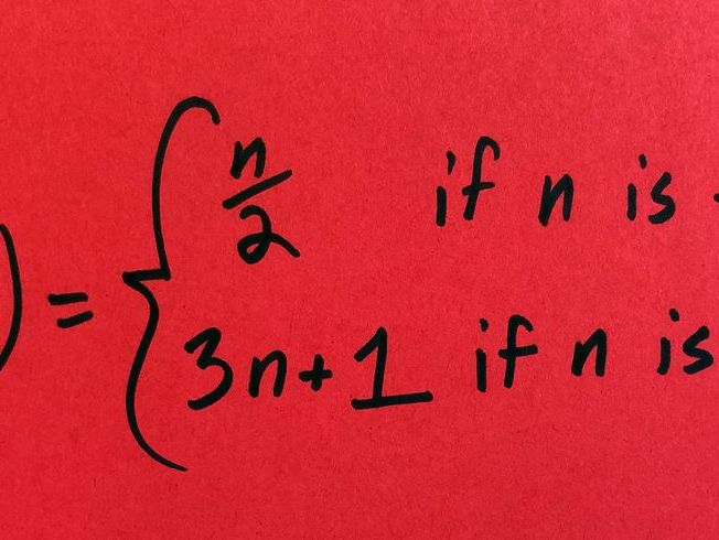 Mathematicians find 12,000 solutions for fiendish three-body