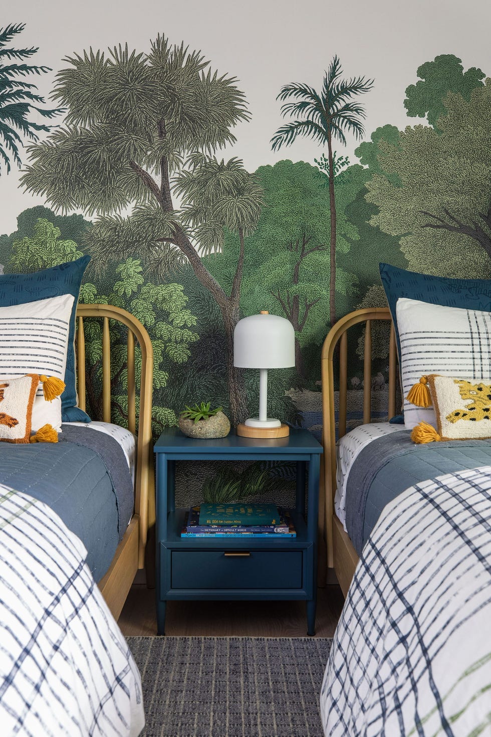 20 Wall Mural Ideas to Completely Transform Your Room