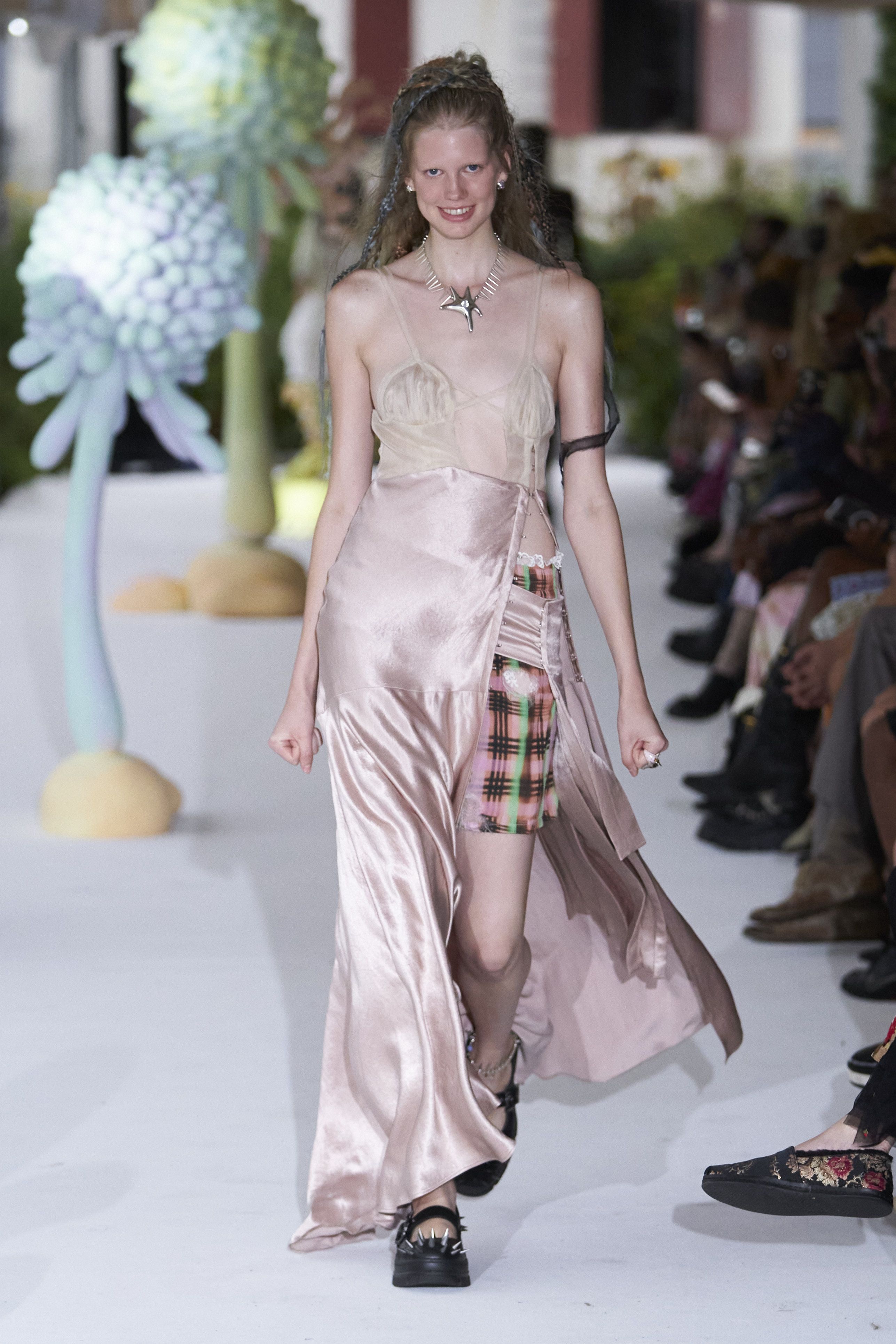 コリーナ ストラダ（COLLINA STRADA）2024春夏コレクション
