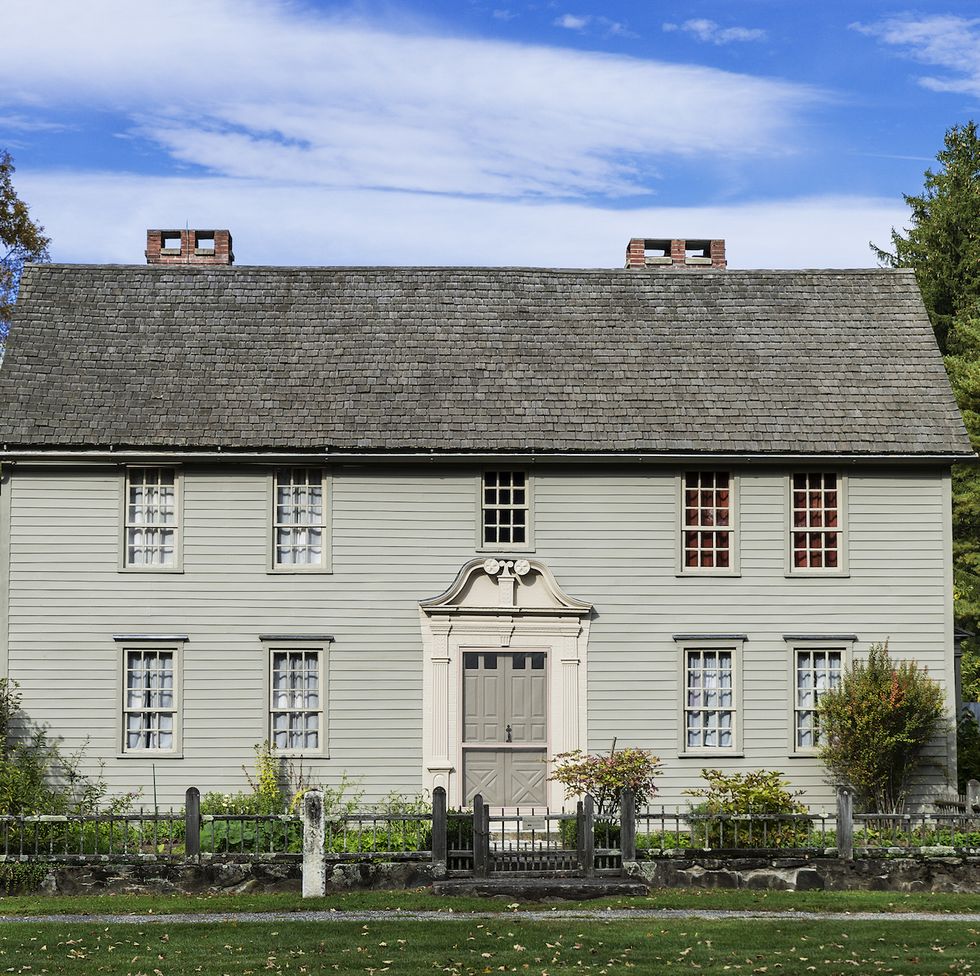 american colonial house