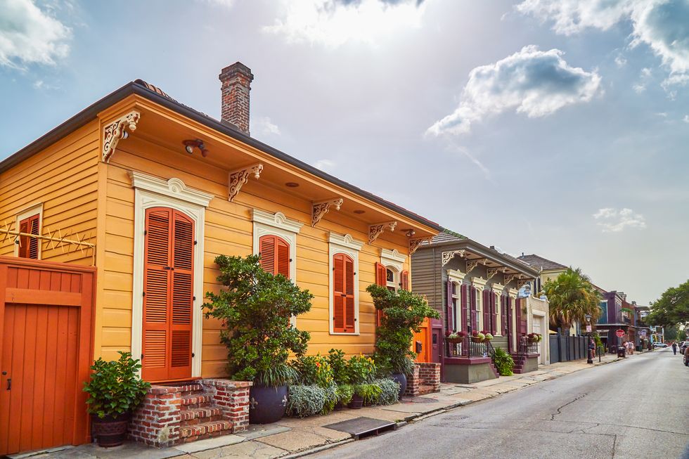 colorful houses in french quarter