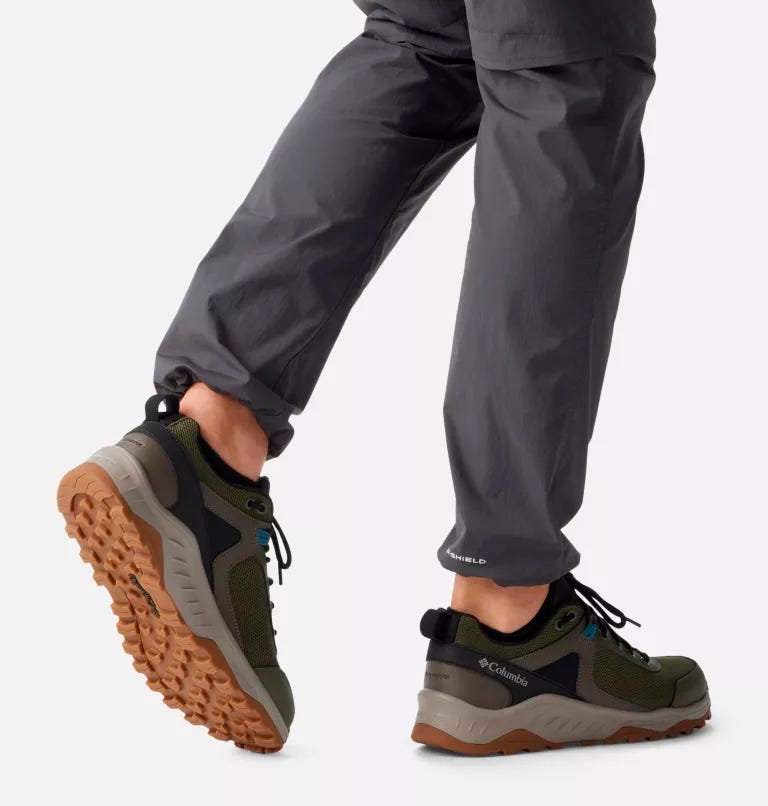 zapatilla de senderismo para hombre columbia trailstorm ascend waterproof en color verde y marrón