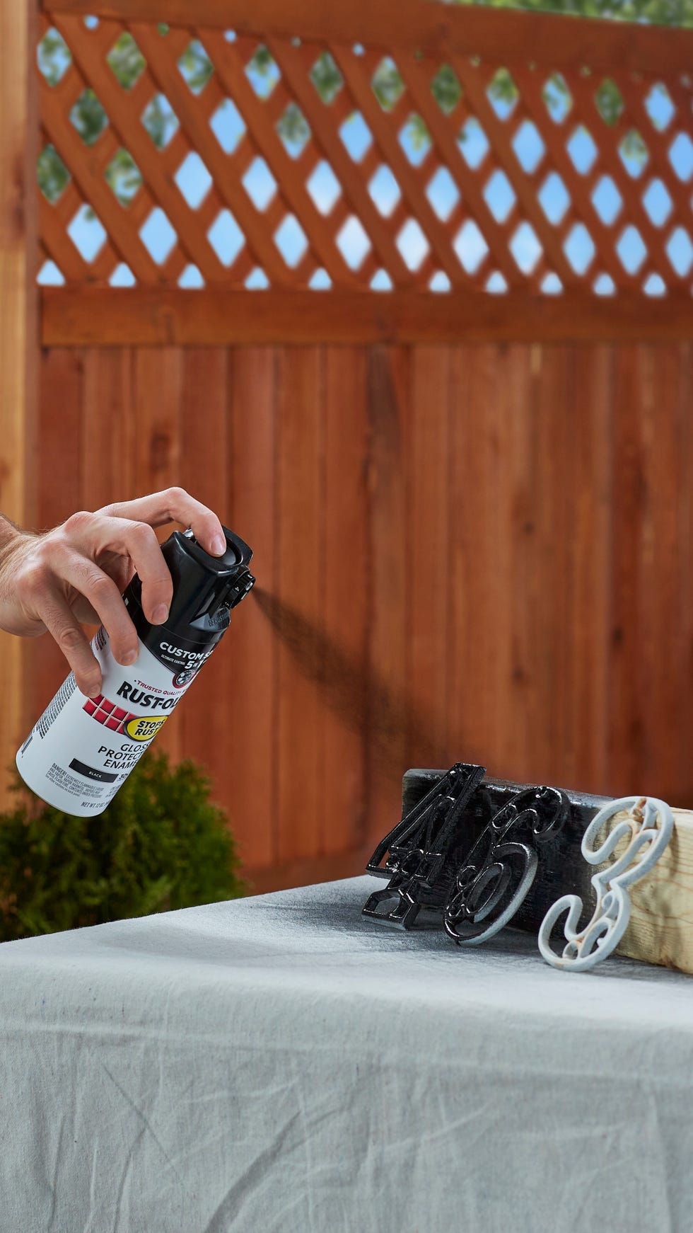 spray painting house numbers black