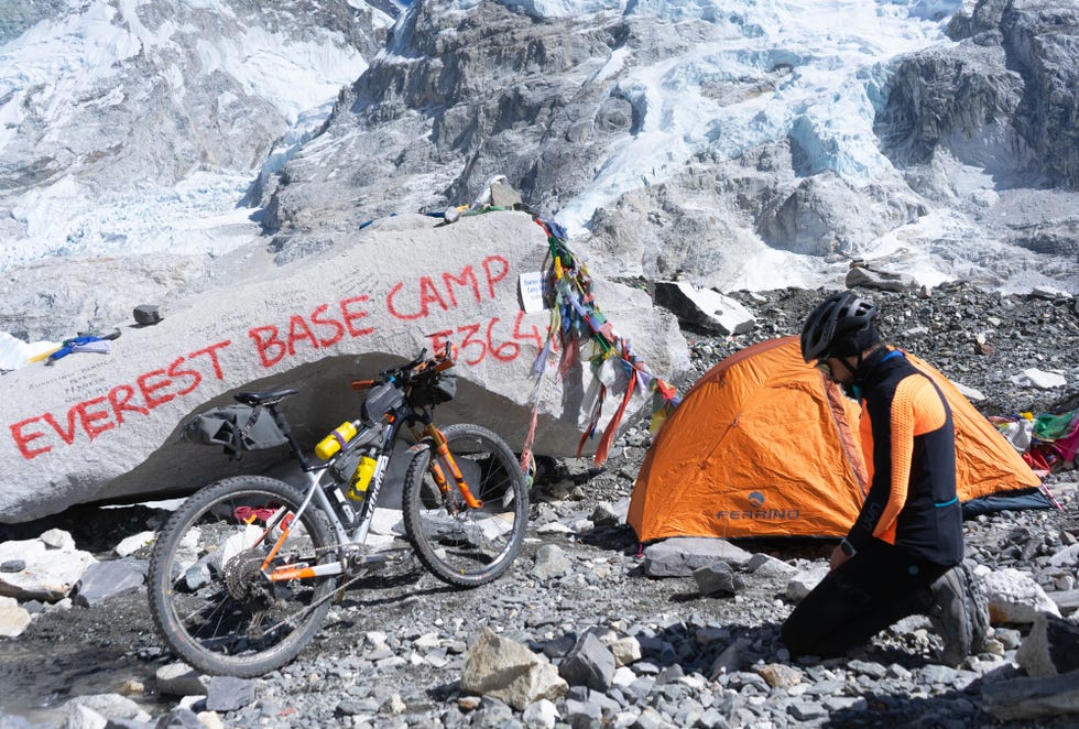 omar de felice en el himalaya