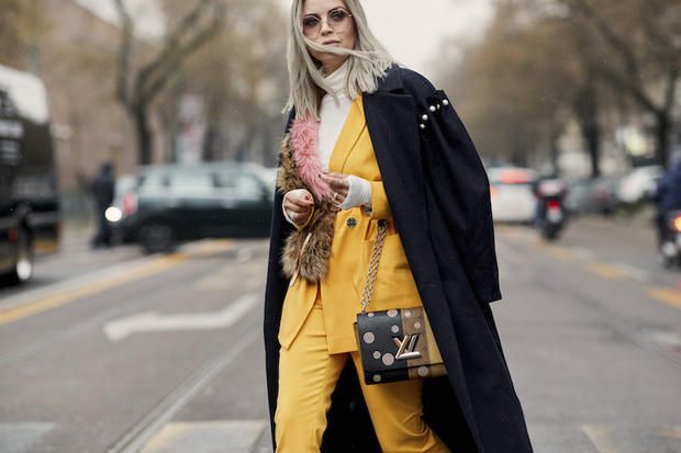 Clothing, Street fashion, Fashion, Yellow, Outerwear, Coat, Scarf, Snapshot, Overcoat, Jeans, 