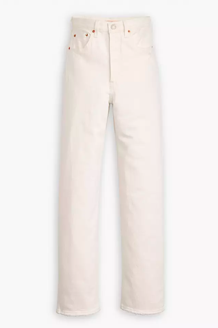 come abbinare jeans bianchi primavera 2024 street style pantaloni da avere