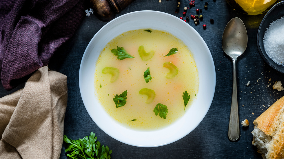 Brodo vegetale - ecco come farlo - Fatto in casa da Benedetta