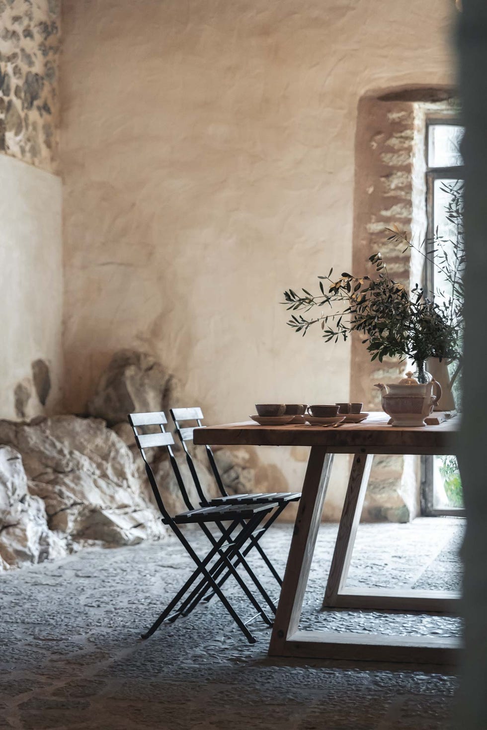 comedor con mesa artesanal
