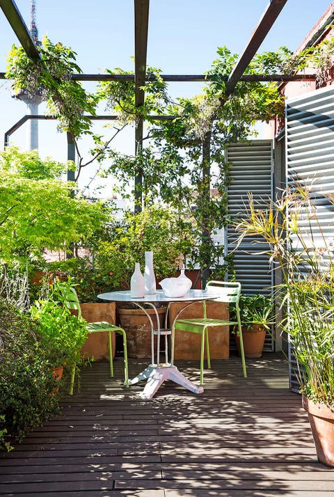 un comedor de exterior en la terraza