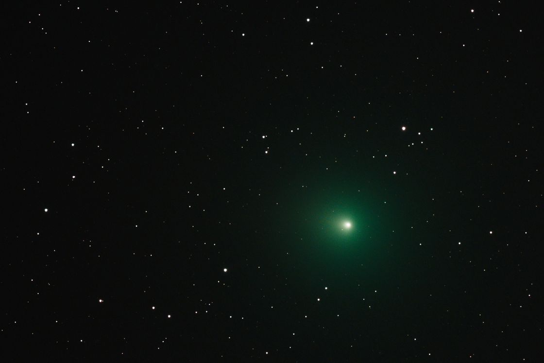 Bright Green Comet, 46P/Wirtanen Came It's Closest To Earth In 70 Years