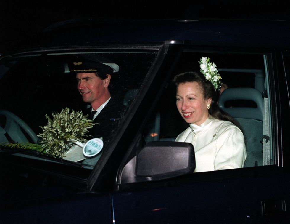 princess royal and commander timothy laurence wedding crathie church