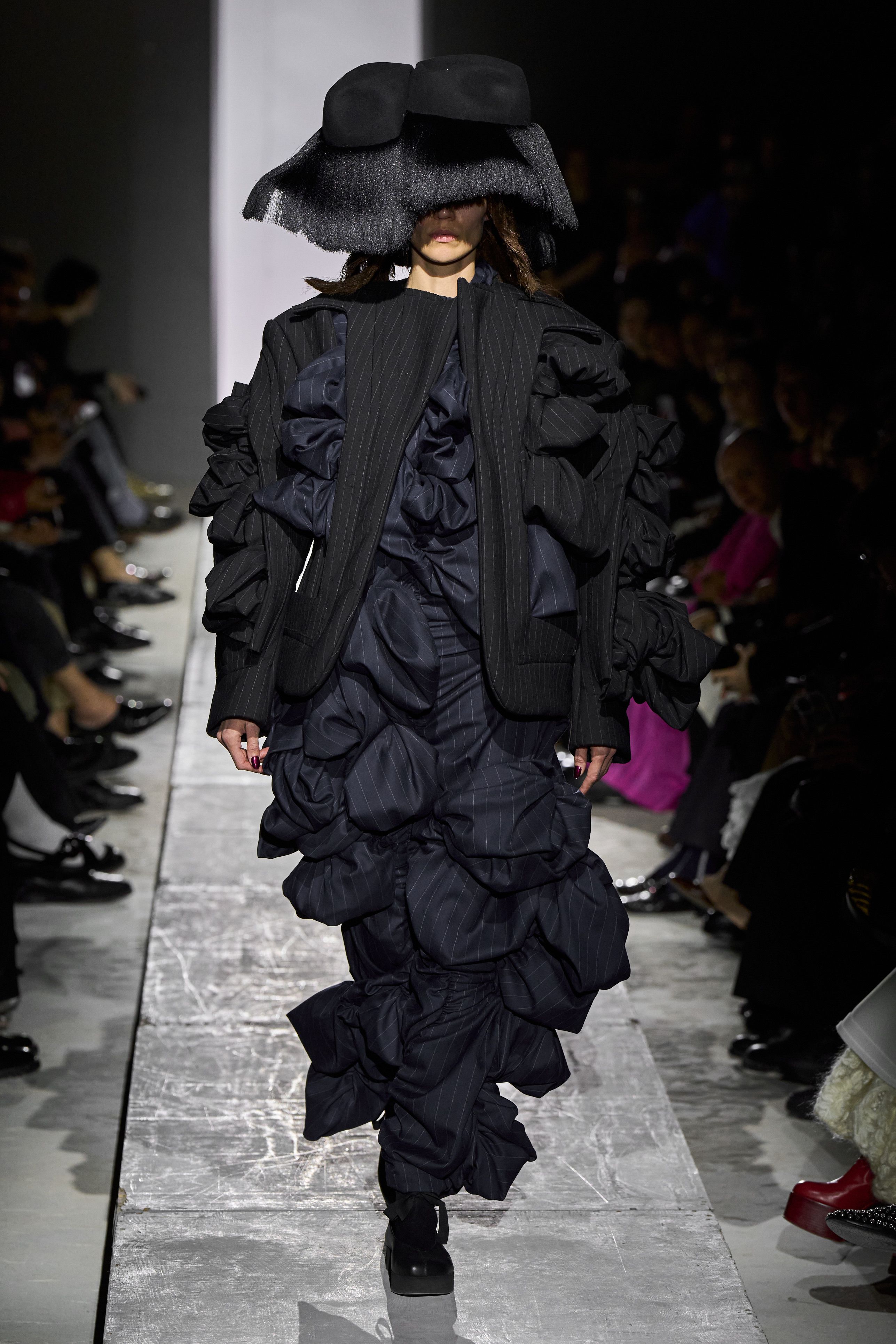 COMME des GARCONS コムデギャルソン 2025SS 今期 ニット 2025年秋冬】コムデギャルソンコムデギャルソン 全ルックを