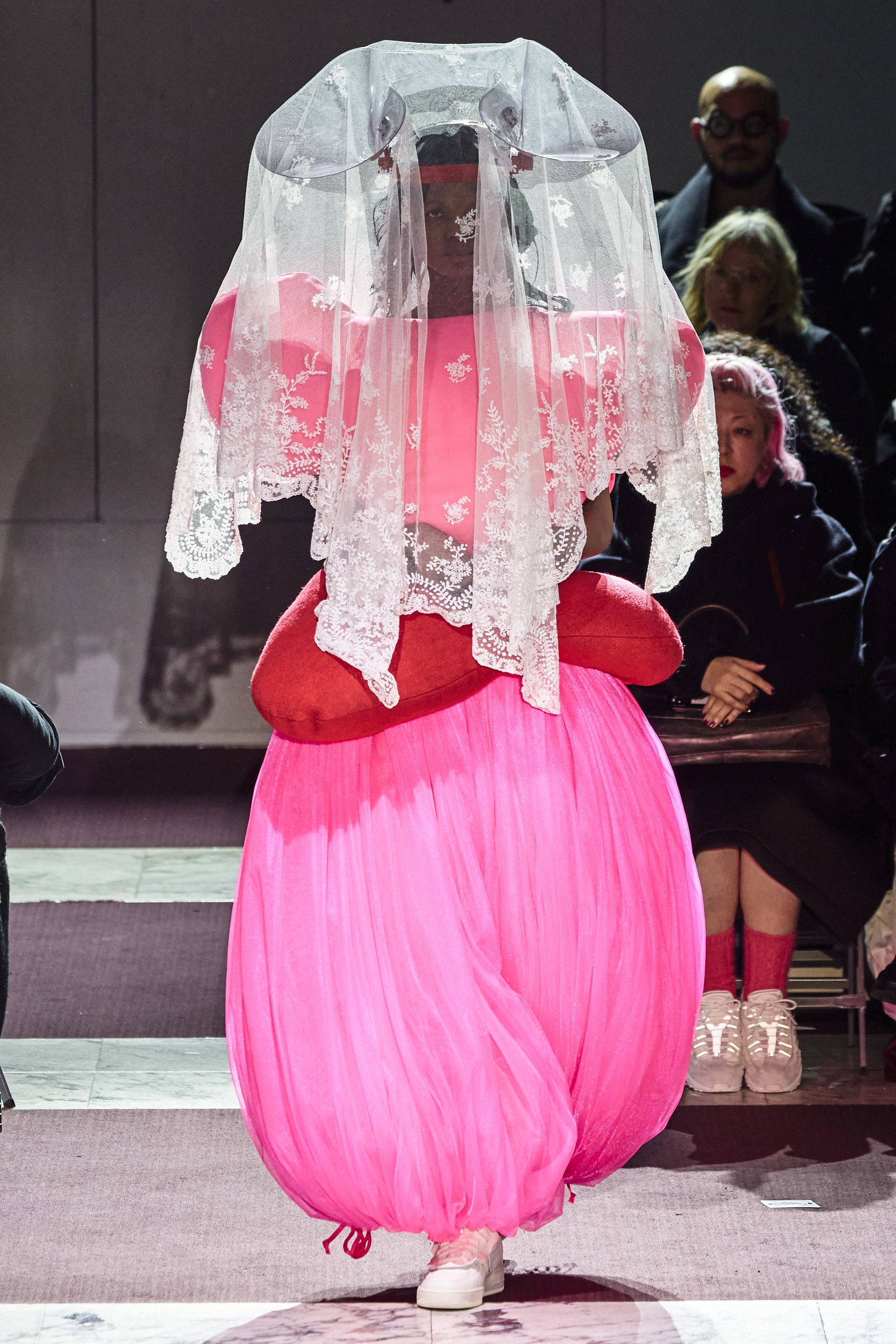 コム デ ギャルソン」（COMME DES GARCONS）｜2020秋冬コレクション