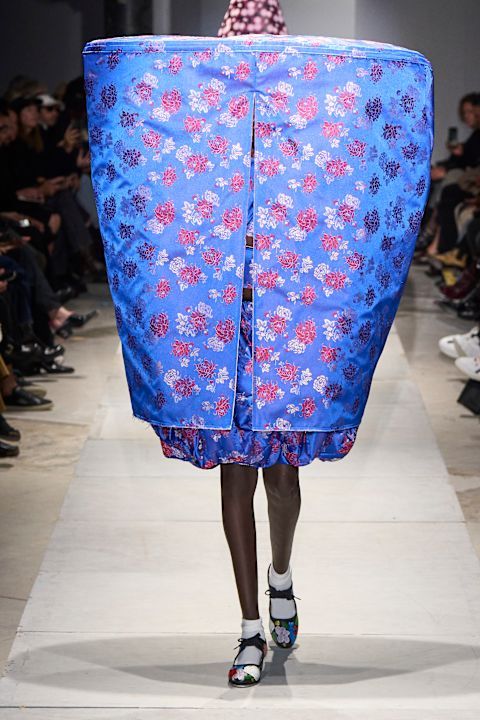 コム デ ギャルソン(COMME DES GARÇONS)」2025春夏 コム デ ギャルソン(COMME DES GARÇONS)」2025春夏